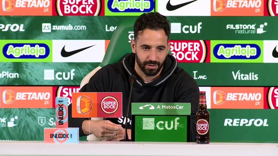 Treinador do Sporting diz que a equipa vai tentar responder à derrota no clássico já na quinta-feira, frente ao Midtjylland
