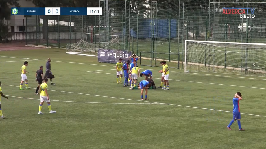 Tudo aconteceu no jogo com o Estoril
