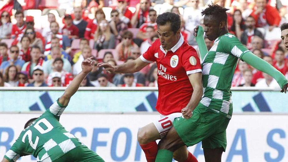 Alfa Semedo com Jonas, no jogo da polémica de 2017/18