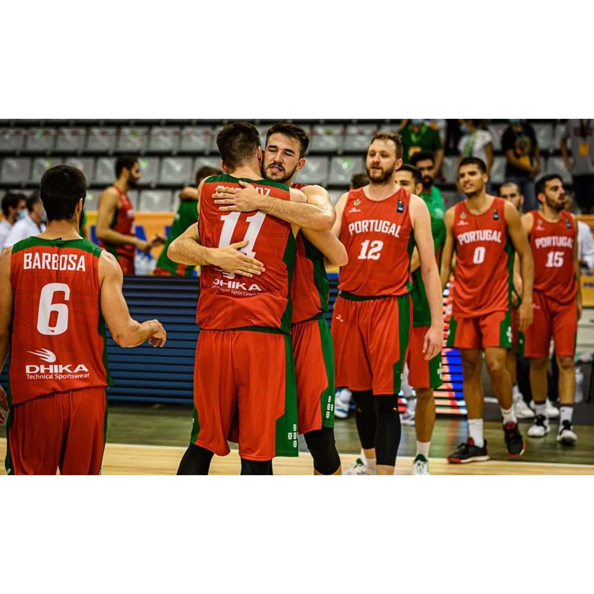 Portugal vence Grécia e mantém segundo lugar do grupo para o EuroBasket  2023 - Basquetebol - Jornal Record