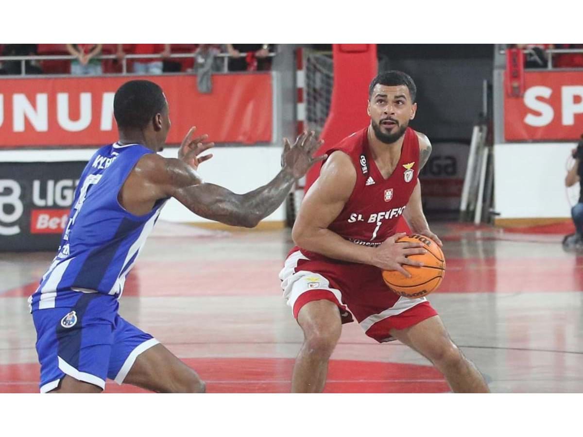 Basquetebol : Benfica venceu o FC Porto (99-75) em jogo da 2.ª do grupo A