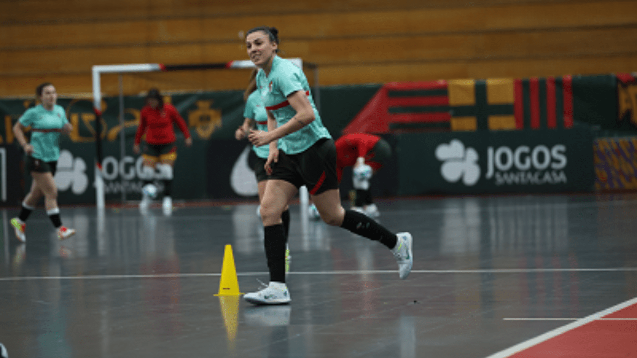 Seleção Nacional de Futsal Feminina defronta Ucrânia em Rio Maior