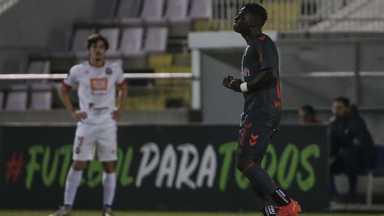 Roger foi eleito melhor jogador do mês de fevereiro