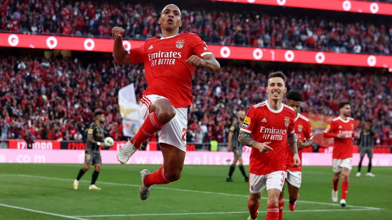 João Mário deu grande ajuda