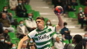Kiko Costa marca 8 golos na vitória do Sporting em Gaia