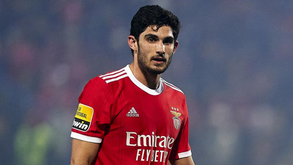 Benfica anuncia que Gonçalo Guedes foi operado 
