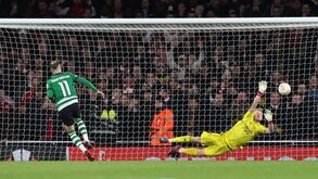 Mítico defesa do Arsenal e a eliminação pelo Sporting: «Talvez tenha sido uma bênção»
