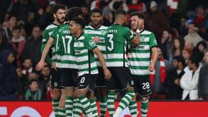 Ingleses dizem que jogadores do Sporting festejaram em bar de luxo em Londres: champanhe chega aos 40 mil euros