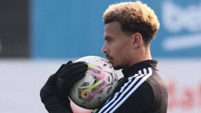 Dele Alli não se cala e responde a provocação do treinador do Besiktas