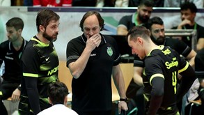 Treinador de voleibol do Sporting explica a Record: «Não houve ok clínico para irmos a jogo»