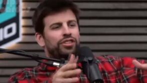 Piqué recorda polémica foto com Ibrahimovic: «Podia comer a boca do Zlatan, mas nunca no parque do clube»