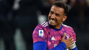 Danilo prolonga contrato com a Juventus até 2025