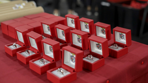 Benfica entrega anéis de platina e emblemas de ouro e prata este sábado na Luz