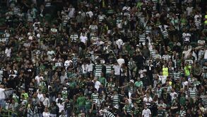 UEFA multa Sporting e ameaça proibição de venda de bilhetes no próximo jogo europeu fora
