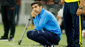 Casal dá nome de Abel ao filho e treinador deixa 'recado': «Espero que tenham pensado bem...»