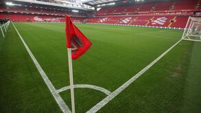 Liverpool e Manchester United pedem aos adeptos fim dos cânticos que evocam tragédias