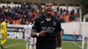 Ac. Viseu-E. Amadora, 1-1: candidatos à subida terminam empatados em Viseu