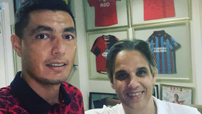 Oscar Cardozo reencontrou Nuno Gomes no Paraguai: «Um prazer receber-te em minha casa, meu irmão»