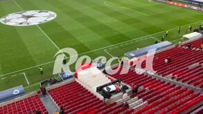 Deejay Kamala já passa música no Estádio da Luz e fica mesmo por cima do túnel de acesso ao relvado