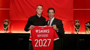 Oficial: Vlachodimos renova pelo Benfica