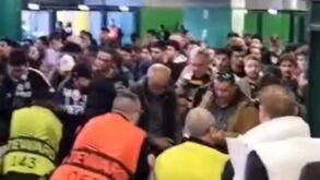 À meia hora de jogo com o Arsenal muitos adeptos do Sporting ainda não tinham entrado no estádio