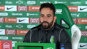 Amorim: «Ajudava termos um ambiente diferente. Se calhar também temos de meter um DJ...»