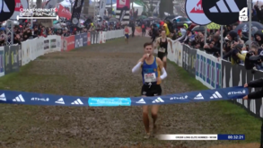 Atleta francês arrasou concorrência e cruzou meta a... comer um crepe