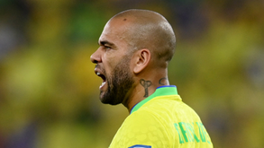 Piqué pronuncia-se sobre o caso Dani Alves: «Se aconteceu, há que ser duro com ele»