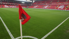 Liverpool agrava preços