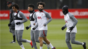Liverpool agarra-se ao... 1%