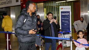 Essugo, Mateus Fernandes e Diogo Pinto novidades entre os convocados do Sporting para jogo com Arsenal