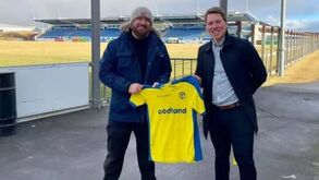 Histórias de FM: De Inglaterra à Islândia para conhecer o clube que treina... no simulador