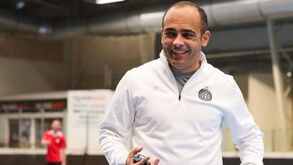 Kaká confirma proposta do Benfica: «É o sonho de qualquer treinador, mas não posso sair agora»