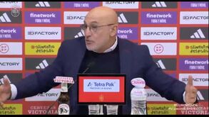 Selecionador espanhol explica a escolha de Julián Alvaréz para o The Best: «Não bebo...»