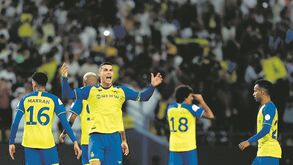 Ronaldo marca de livre e dá início à virada