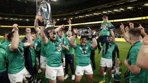 Irlanda vence Seis Nações com primeiro 'Grand Slam' caseiro em 75 anos