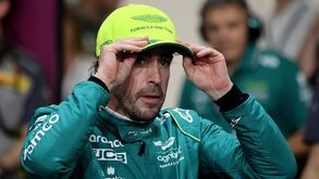 Fernando Alonso perde lugar no pódio por irregularidade ao cumprir penalização