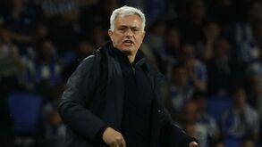Italianos relatam confusão entre Mourinho e o presidente da Lazio: «Estás a olhar para onde?»