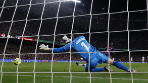 Barcelona-Real Madrid, 2-1: Barça reserva as faixas