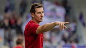 Áustria: Miroslav Klose despedido do 1º cargo de treinador ao cabo de 23 jogos