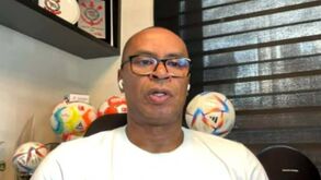 Ex-internacional brasileiro critica Vítor Pereira: «É tudo muito confuso, como era no Corinthians»