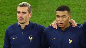 Mbappé e a mudança de braçadeira: «Conversei com o Griezmann e ele estava desiludido»