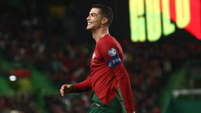 Cristiano Ronaldo: «Orgulhoso por ser o jogador mais internacional de sempre»