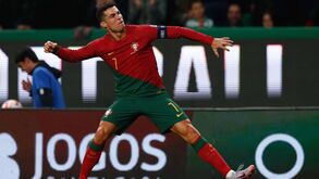Do 'CR197' à queda do 'recorde mundial gigante': imprensa internacional rendida a Ronaldo