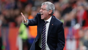 «Não deveria ser assim»: Presidente da Federação Polaca reage à estreia de Fernando Santos