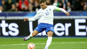 A crónica do França-Holanda, 4-0: Trocaram o champanhe por uma doce laranjada