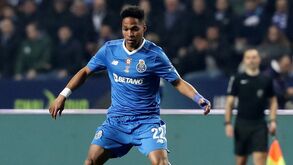 /fotosgeral/Fotos/2-46300236#deeae9377dd41c0d7e4a69ecf8031186 (17528070) (Milenium)