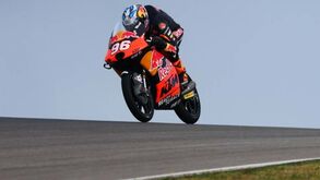 GP de Portugal: Holgado soma primeira vitória da carreira em Moto3