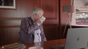 Wrexham AFC anuncia particular com Man. United em vídeo insólito