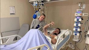 Pol Espargaró partilha foto no hospital e garante: «Voltarei em breve e mais forte»